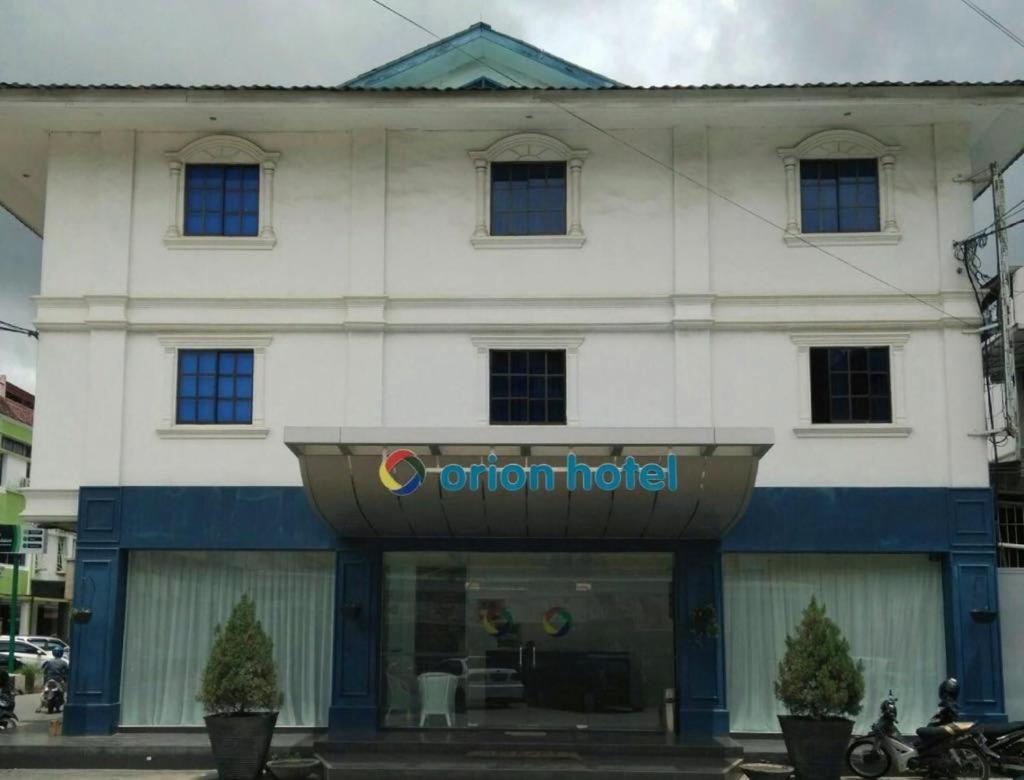 Orion Hotel Batam Eksteriør billede